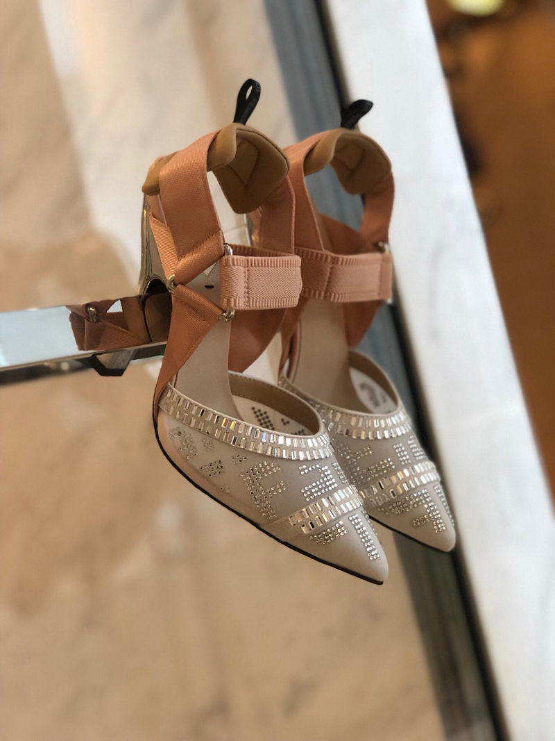 

2021 Good Quality Fashion Women Luxurys Designers Shoes Designer Sandals Womens Luxury High Heels Sandal Dress Shoess With Box Size 35-41 -K329, White