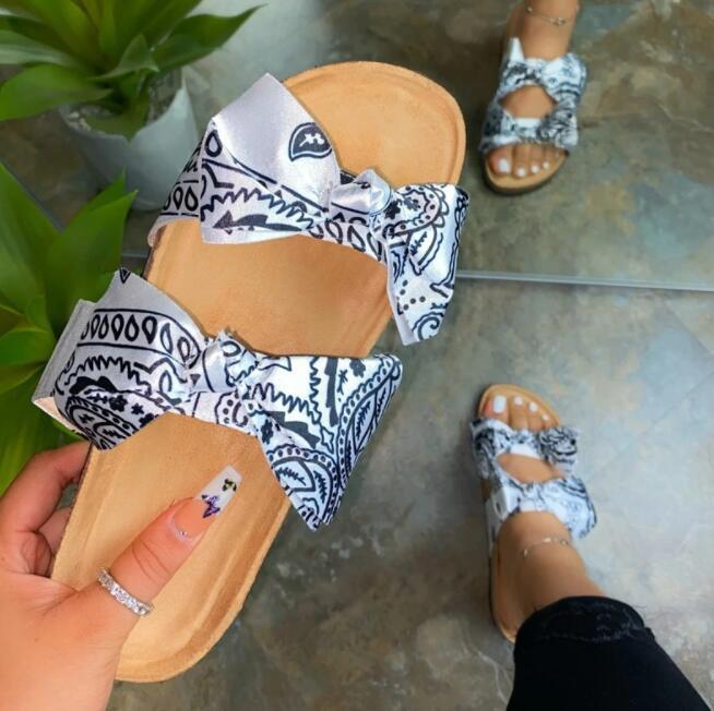 

2021 Summer New Flat Sandals Outdoor Women's Fashion Bow Beach Shoes Printing Plus Size 43 Y0929, Black