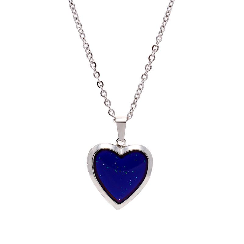 

Pendant Necklaces Personality Temperature Sensing Discoloration Necklace Fashion Love Openable Box Heart Shaped Sweater Chain