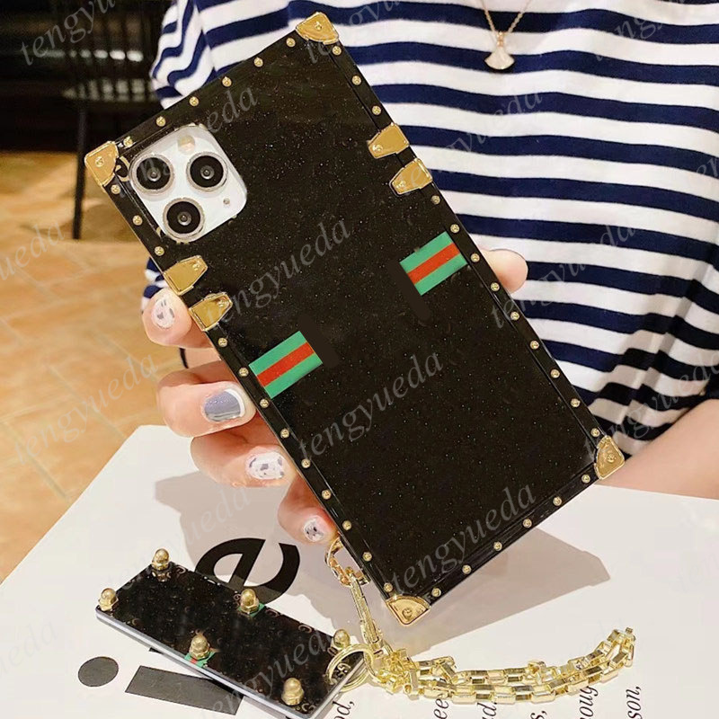

Top Fashion Paris Show Designer Phone Cases for iphone 12 11 pro max XS XR Xsma 8plus TPU Acrylic Plating Chains Tags Luxury Cellphone Case Cover