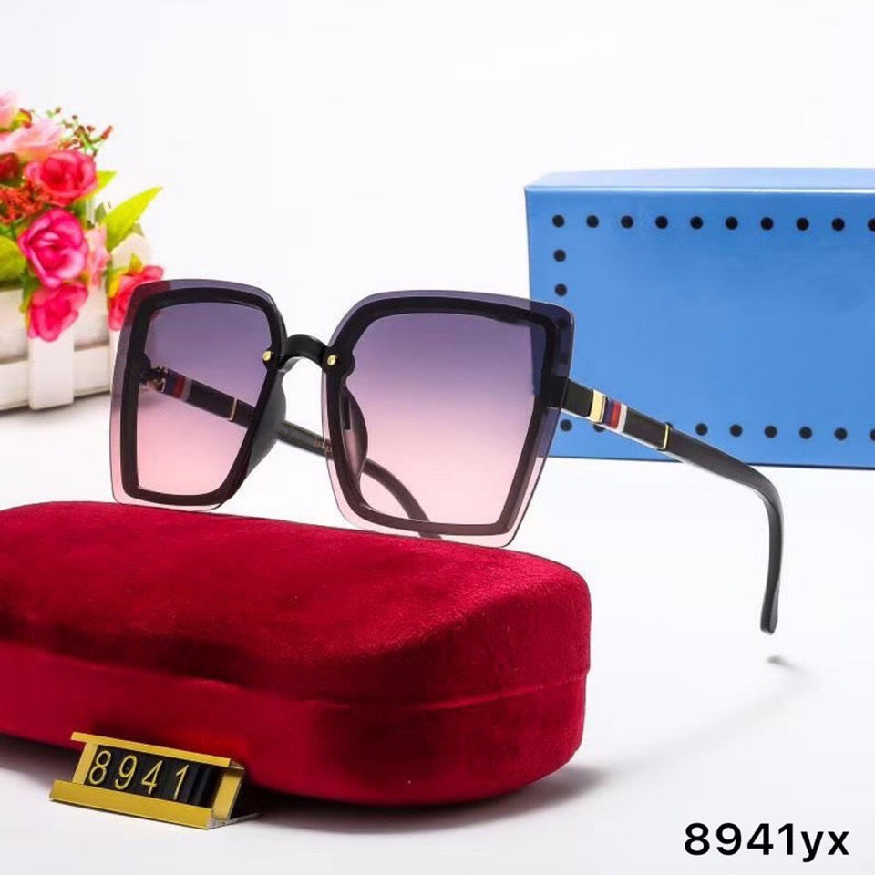 

Fashion mens sunglasses Woman Striped frame Oval glasses Cat Eye luxurys eyeglass designers Anti-UV eyeglasses