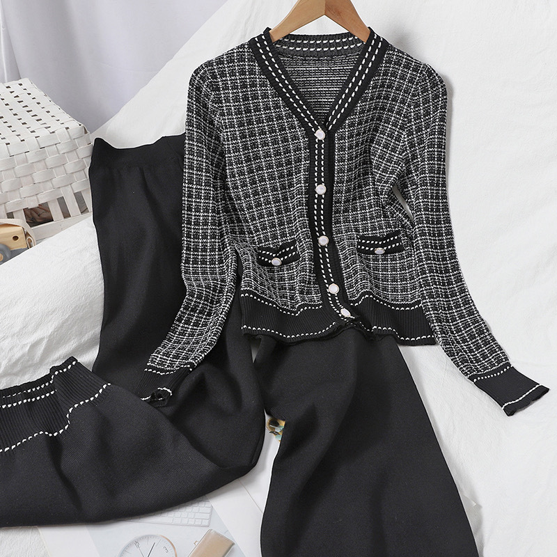 

Wind Contracted Fashion Suits V-neck Checked Sweater Straight Show Thin Wide-legged Pants Leisure Two-piece Outfit 210429, Army green