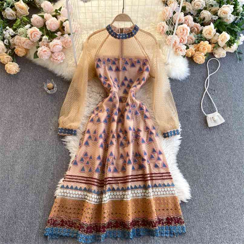 

Vintage Court Women Dress Fashion Round Neck Long Sleeve Mesh Stitching Embroidery Flower Elegant clothing 210602, Khaki
