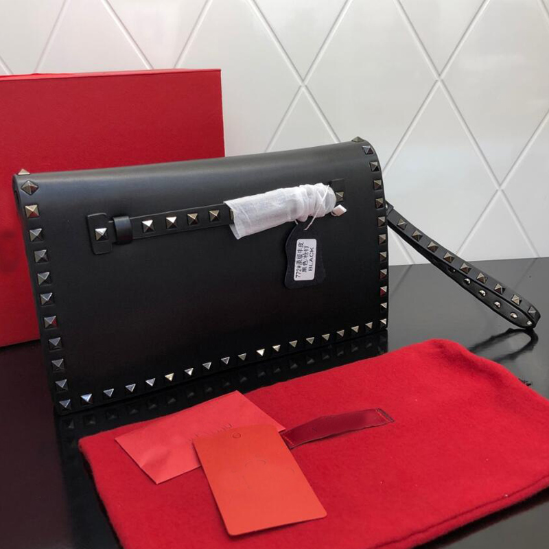 

Rivet Clutch Bags Women Handbags Wallet Stud Wristlet Hand Bag Real Leather Fashion Letter Detchable Chain Shoulder Strap Interior Pocket Golden Nails Handbag