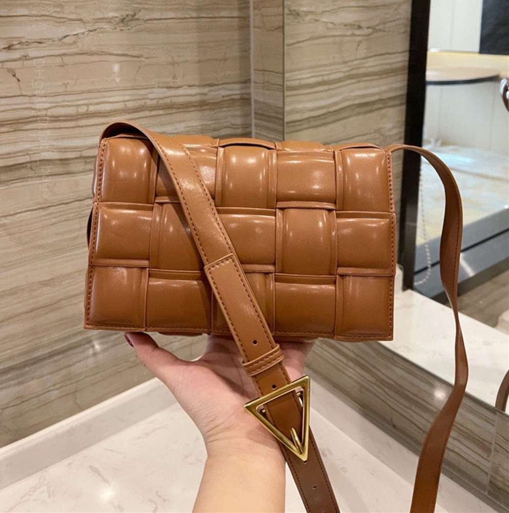 

2021 SS PADDED CASSETTE Bags Ladies Single shoulder bag Handbag Top Quality Gold finish metal Handbags Women fashion Classic wild Crossbody
