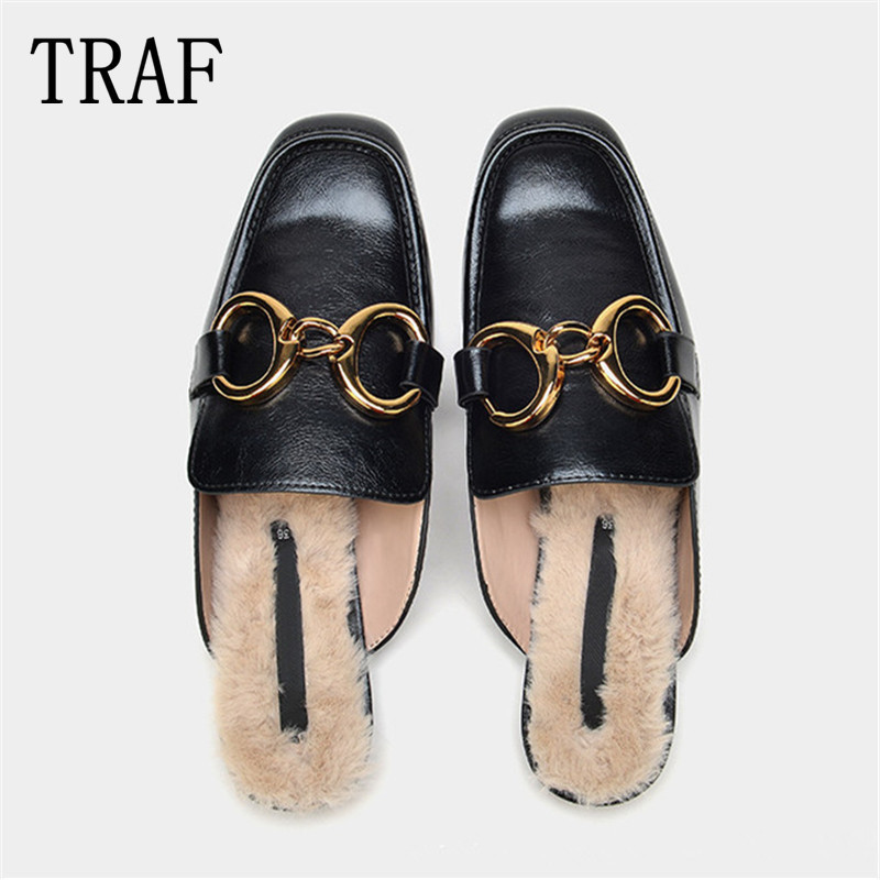 

TRAF Black Flat Mules Shoes Women Buckled Faux Fur Insole Slippers Female Shoe Winter Low Heel PU Leather Casual Shoes 220304