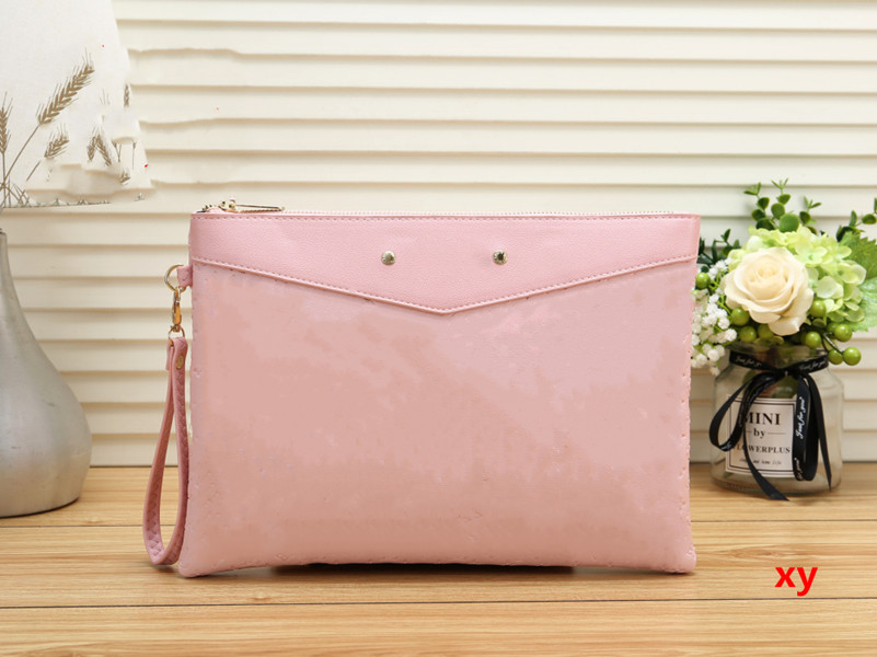 

YQ High Quality New Handbag Walllet Travel Toiletry Pouch 32cm Protection Makeup Clutch Women Leather Embossing Waterproof Cosmetic Bags For Women With Dust Bag, Extra shipping