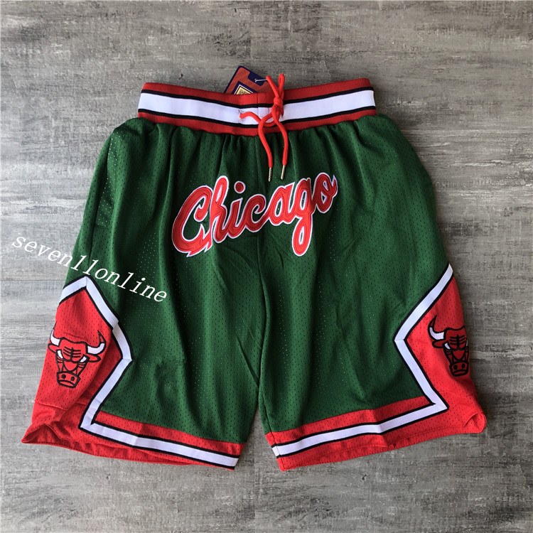 

NEW Summer Fashion Chicago Green Casual Men's Sports Shorts Fashion Men's Pants Just Don Basketball Sports Shorts Hip Zipper Pocket Shorts, White;black