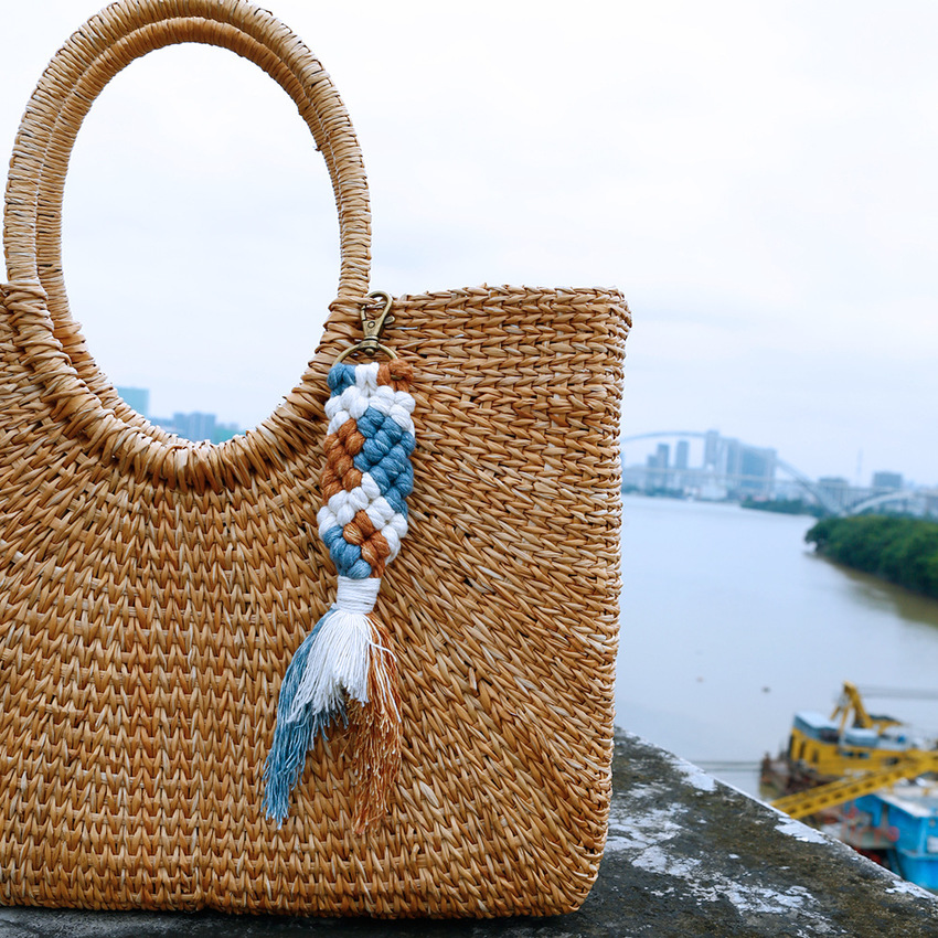 

Knit Fish Mermaid Key Rings Handwork Cotton Rope Handbag Hangs for Women Men Fashion Jewelry Home Decor Will and Sandy