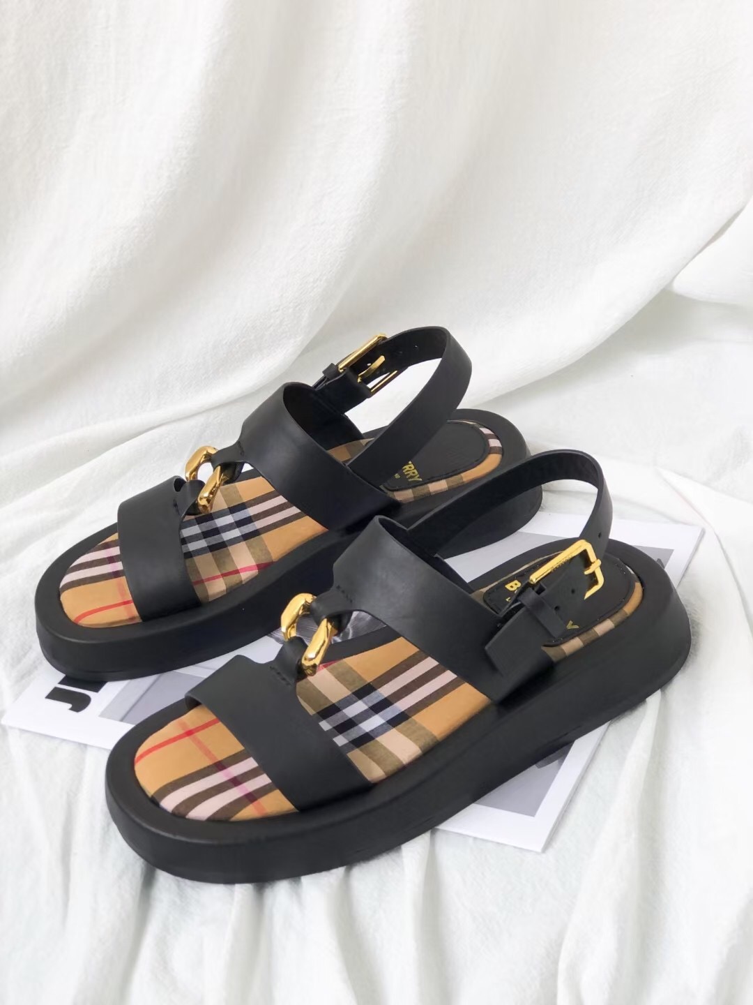 

2021 summer trend slippers men outdoor beach sandals all-match casual non-slip outer wear 35-40, Black