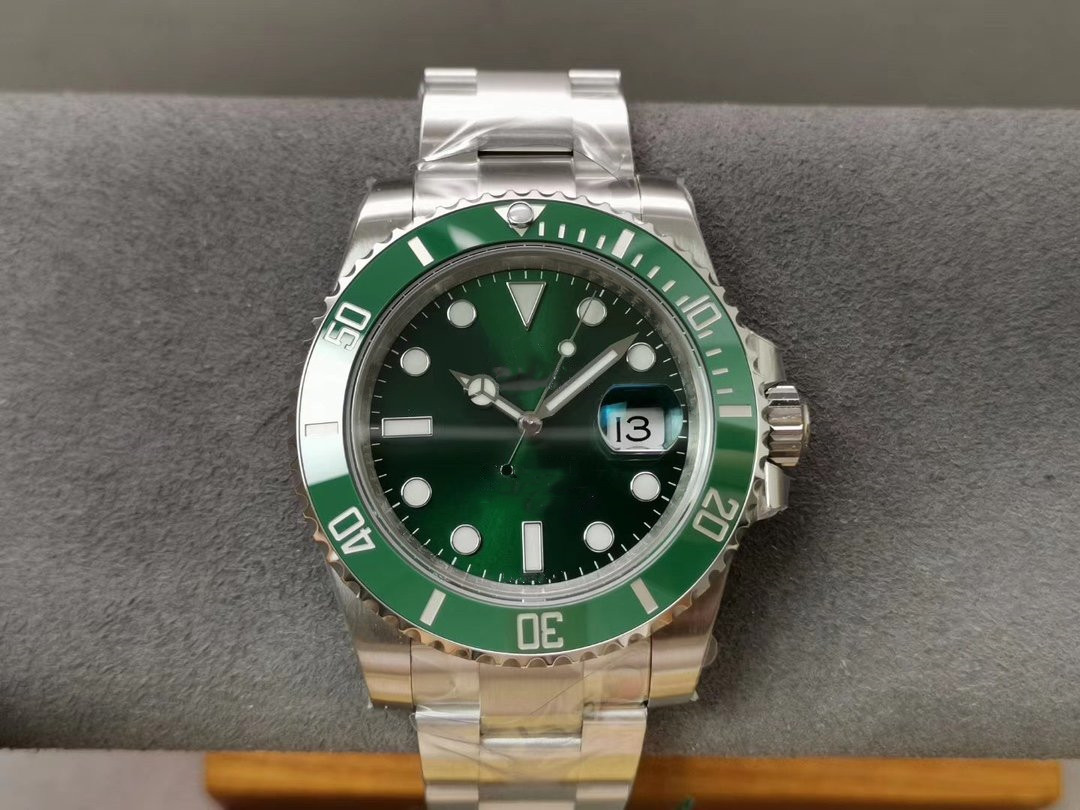 

mens watches automatic mechanical 40mm stainless steel water proof watch 2813 Movement sapphire luminous wristwatches 104309 montre de luxe, Green