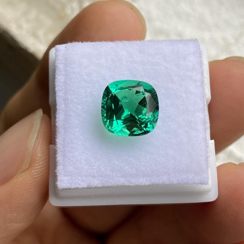 

Other Meisidian Products Cushion 9x9mm 3 Cts Hydrothermal Columbia Green Emerald Stone Pirce Per Carat
