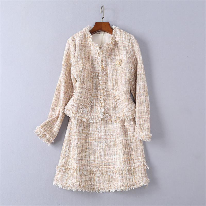 

Women' Two Piece Pants 2021 Autumn Runway 2 Set Winter Women Tassel Tweed Short Jacket Coat + Mini Tank Dress Suit Outfits, Apricot