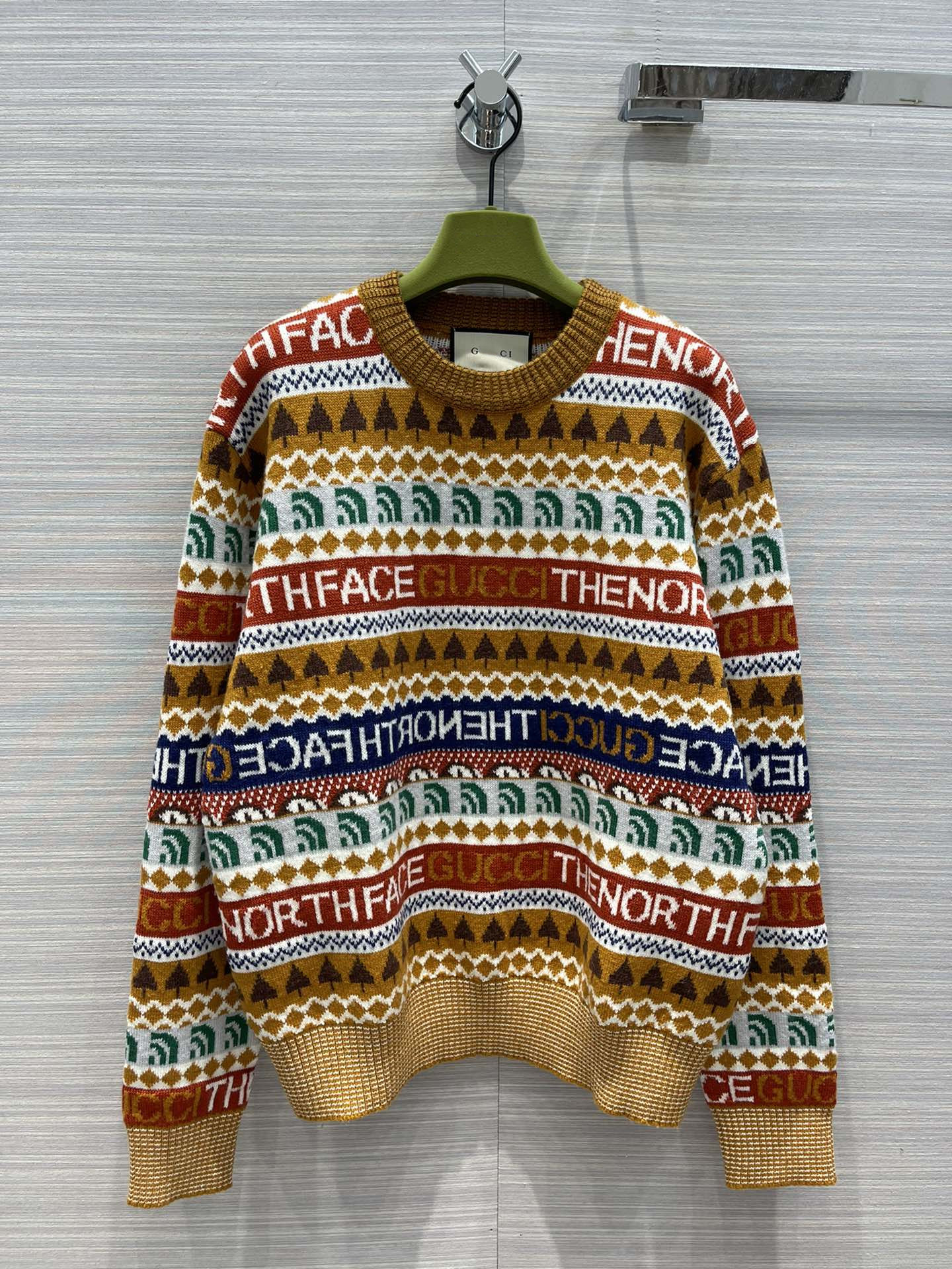 

22 early spring new joint brand series Christmas theme jacquard letter sweater, Customize