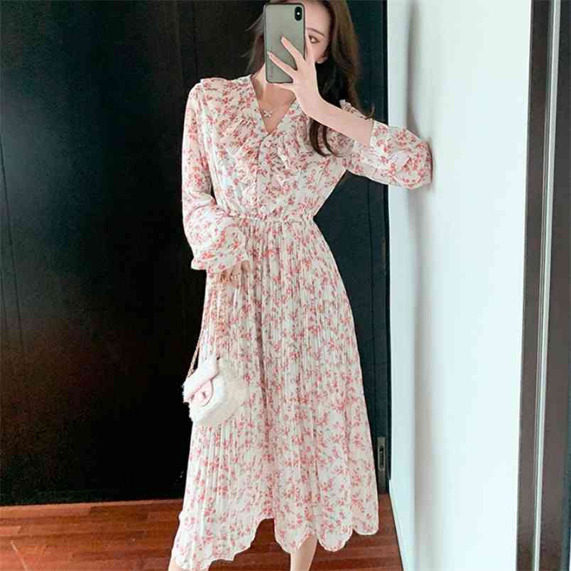

Vintage Floral Print Female Dress Spring V-Neck Ruffles Long Sleeve Women Chiffon Pleated Vestidos Femme 210519, Photo color
