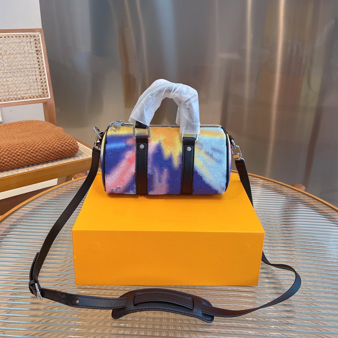 

Latest Tie Dye Nano Pillow Bag Designer Women Mens Luxurys Handbags Travel Handle Handbag 2021 Europe and America Popular M80953 XS Purse, Box(not sold separately)