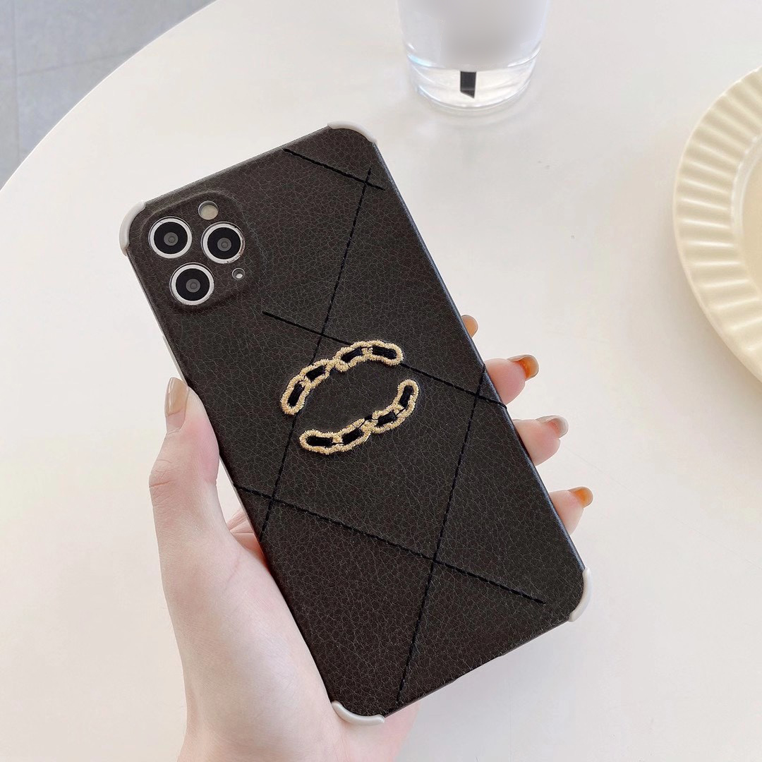 

Luxurys Designers fashion Cell Phone Cases is suitable for iphone 7 7p 8 8p x xs xr xsmax 11 11pro 11promax 12 12pro 12mini 12promax good, Extra costs