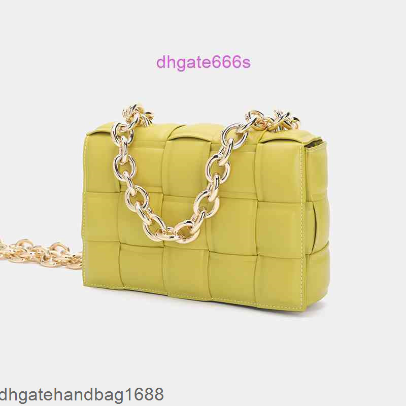 

bottegas enetas Wholesale metal thick chain portable pillow cloud bag soft leather crossbar knitting square Woven Crossbody Bag venetas cass