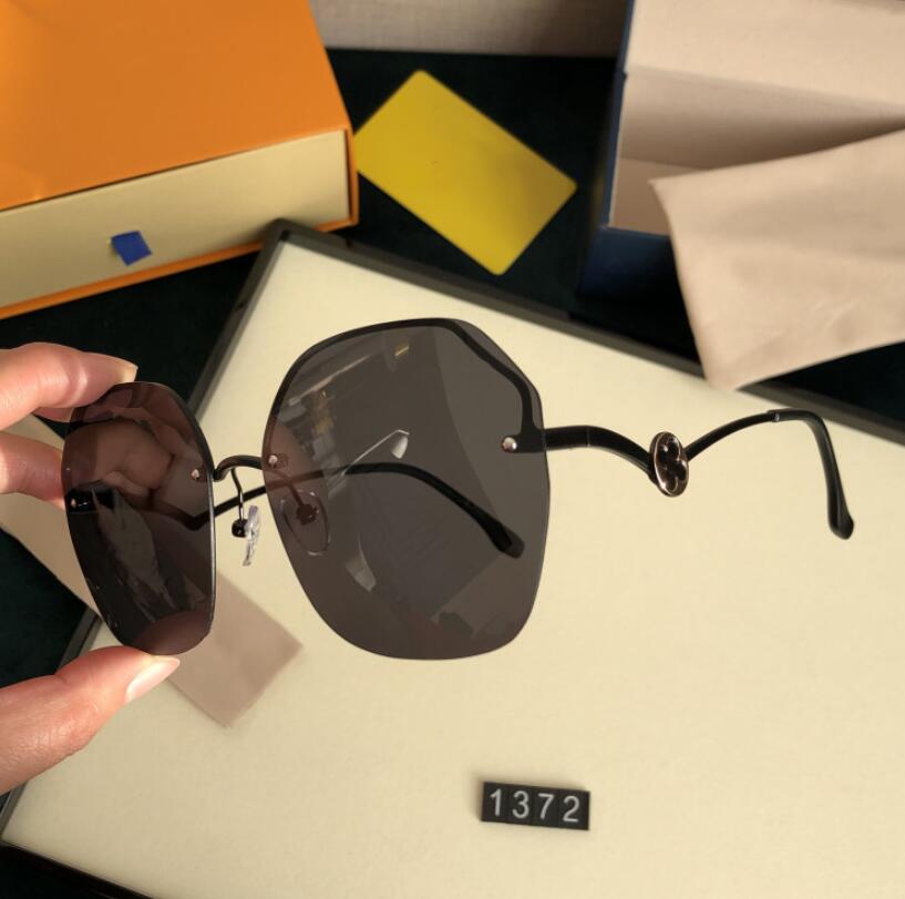 

2021 Fashion Polarized Designer Sunglasses Men Women Pilot UV400 Eyewear Glasses