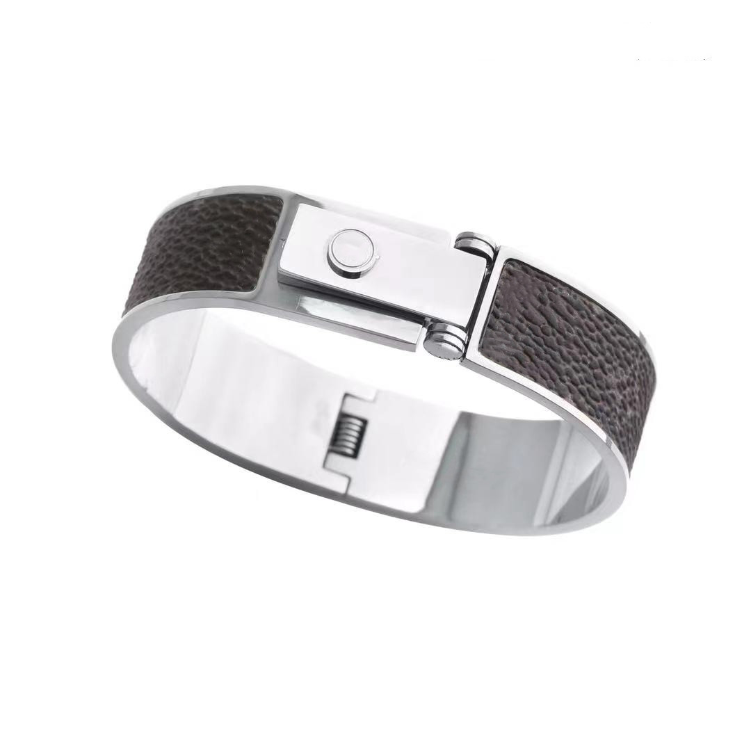 

Men Gold bracelet Love Bangle Personalized Fashion Design Jewelry Stainless Steel Woman Cuff Charm Silver Rose Womens Luxurious Bracelets Bangles