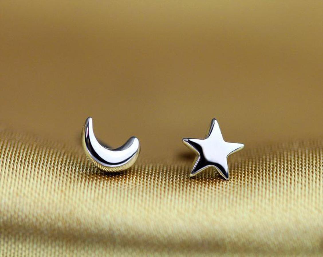 

2021 Stud Earrings 925 Silver Star & amp Moon 2015 Fashion Sterling Silver Jewelry for Women Earrings, Golden;silver