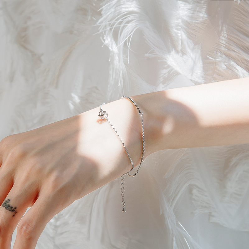 Geometric zircon silver bracelet with girlfriends han edition contracted wind personality bracelet bracelet female students-image-708894873