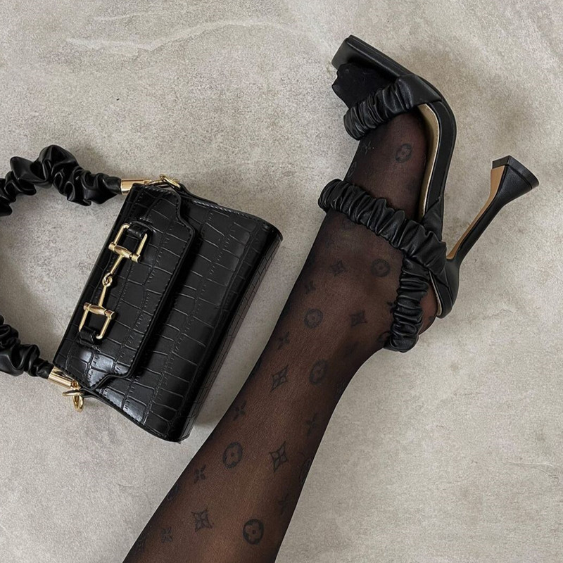 

Summer Fashion Pleated Design Women Sandals Comfortable cup heeled Office lady Shoes Sexy Stiletto High heels Gladiator sandals K78, Black