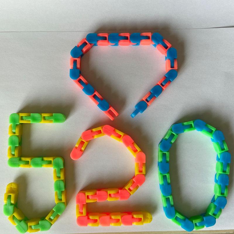 

Children Wacky Tracks Snap and Click Fidget Toys DIY Kids Autism Snake Puzzles Sensory Educational Decompression Toy
