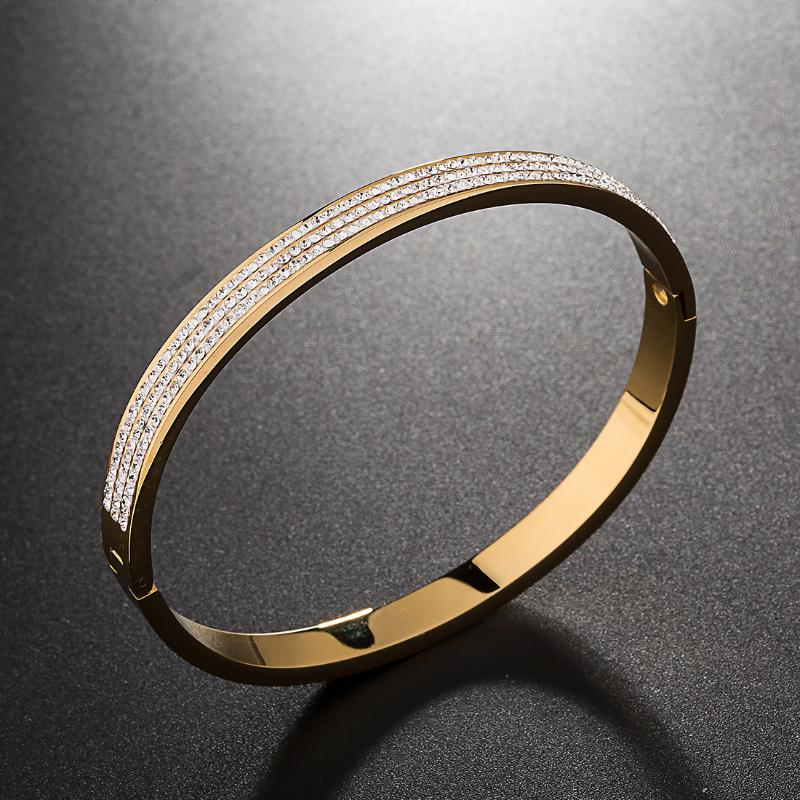 

Wristwatches 2022 Fashion Casual All-Match Jewellery Exquisite Diamond Shell Bracelet Combination 3-Piece Watch, White