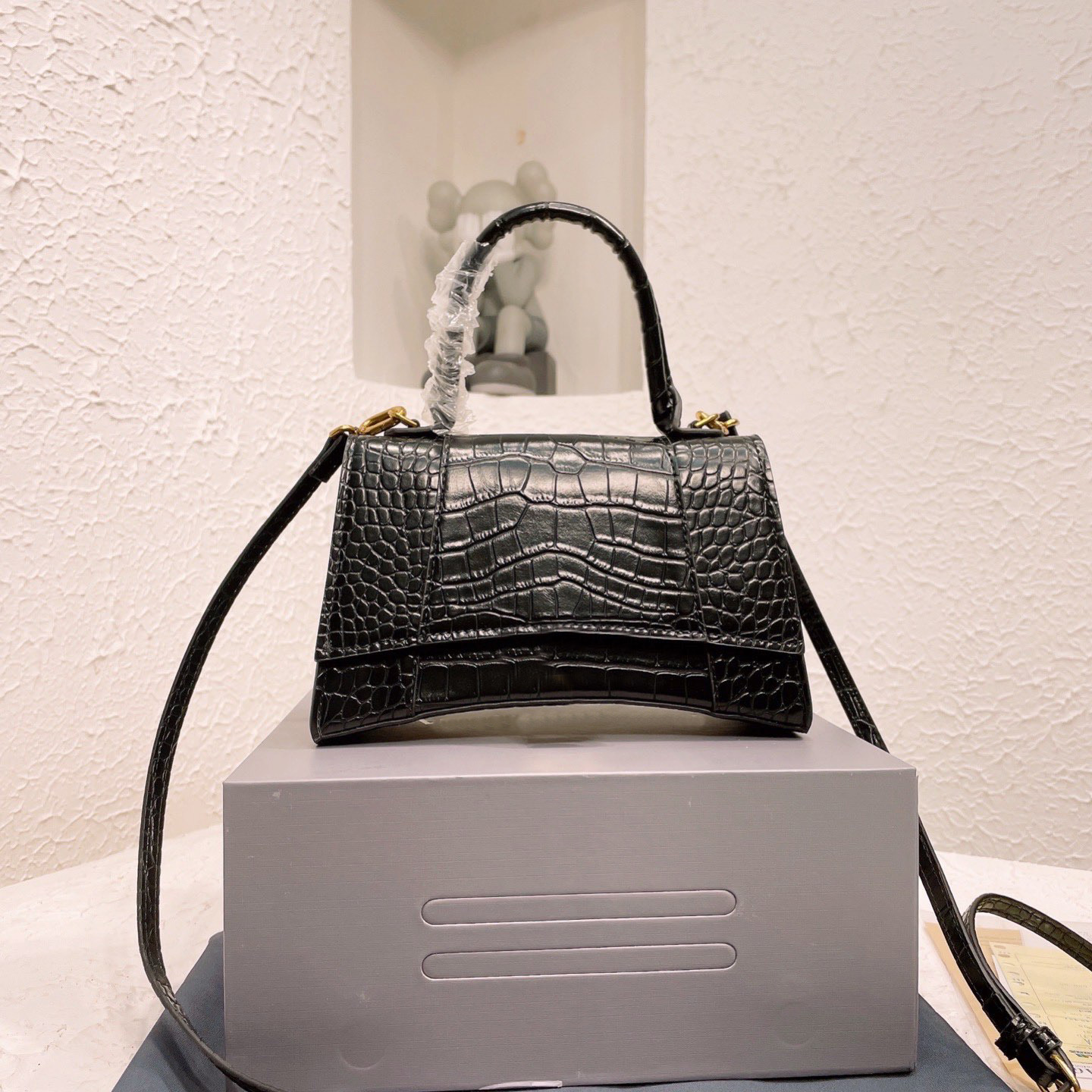 

Trendy handbags 2022 Designer Hourglass Bag Black Croco Hasp Womens Cross body Shoulder Bag Paris Style Party Dinner Bags Luxury Totes Wallet For Girls, Black glossy black glossy gold logo