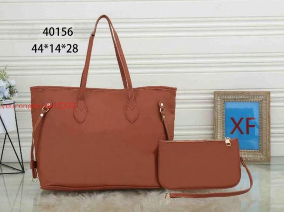 

2023 Luxurys Designers Women Gold Chain Crossbody Bag Leather Handbag Bags Tote Flip Cover Shoulder Bag Wallet Cross Plain Purse, Red big flower