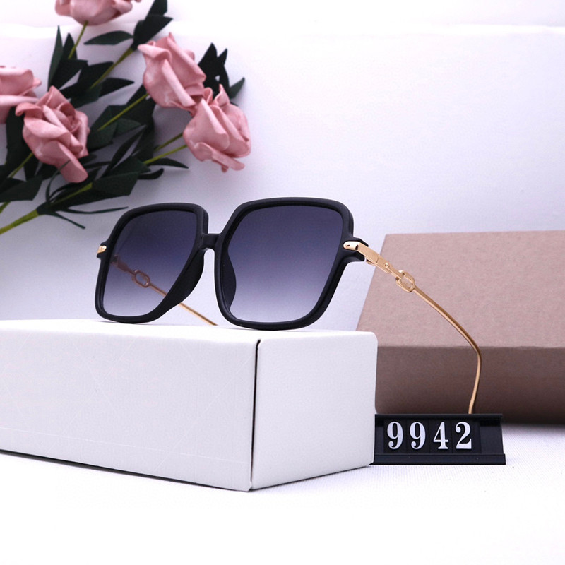 

Dropshipping TOP quality Polarized lens pilot Fashion Sunglasses For Men and Women Brand designer Vintage Sport Sun glasses with box A0038