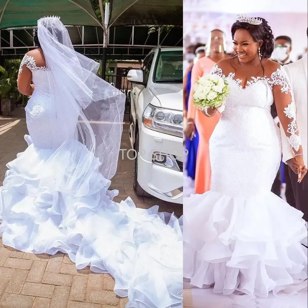 

2022 Vintage Mermaid Wedding Dresses Jewel Neck Illusion Lace Appliques Long Sleeves Organza Ruffles Tiered Plus Size Chapel Train Wedding Dress Bridal Gowns, Red