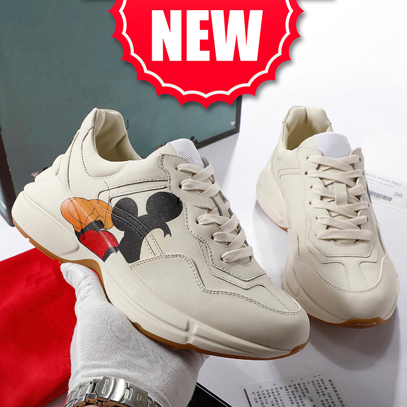 

Luxury mens casual shoes Chunky Rhyton Leather Printed Sneaker Red Tennis mouse interlock web anchor cat Strawberry Printed worldwide platform men women sneakers, 13 strawberry printed