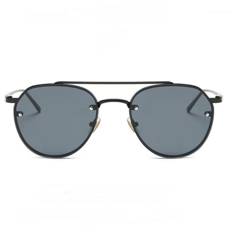 

Sunglasses Men Polarized Glasses Oval Rivet Metal Frame Factory Outlet Classic Designer