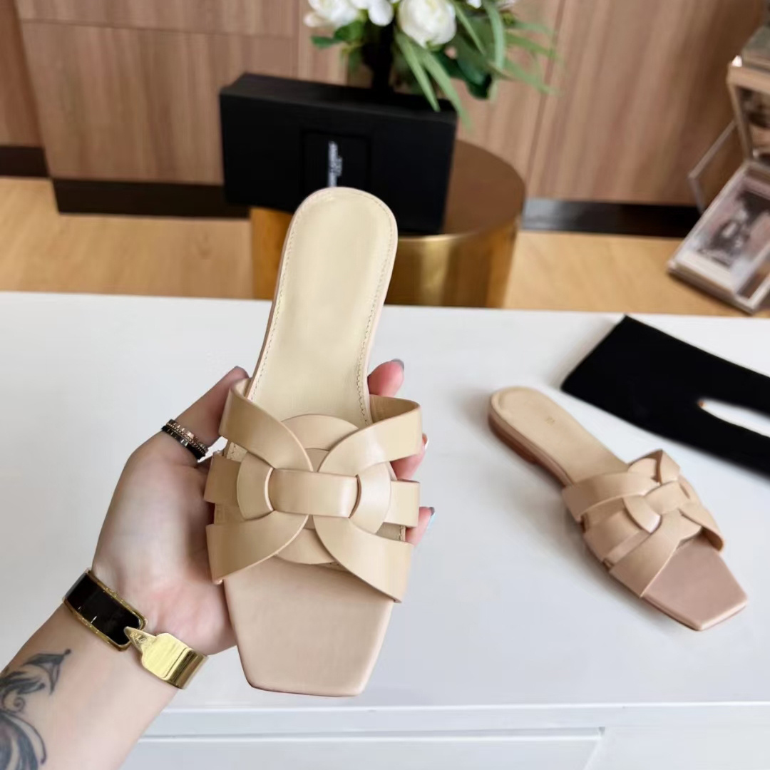 

2022 Womens Fashion Beach Shoes louiseity Platform Slippers Designer Die Sandals Canvas GGS Wedges Channel Summer viutonity ab8