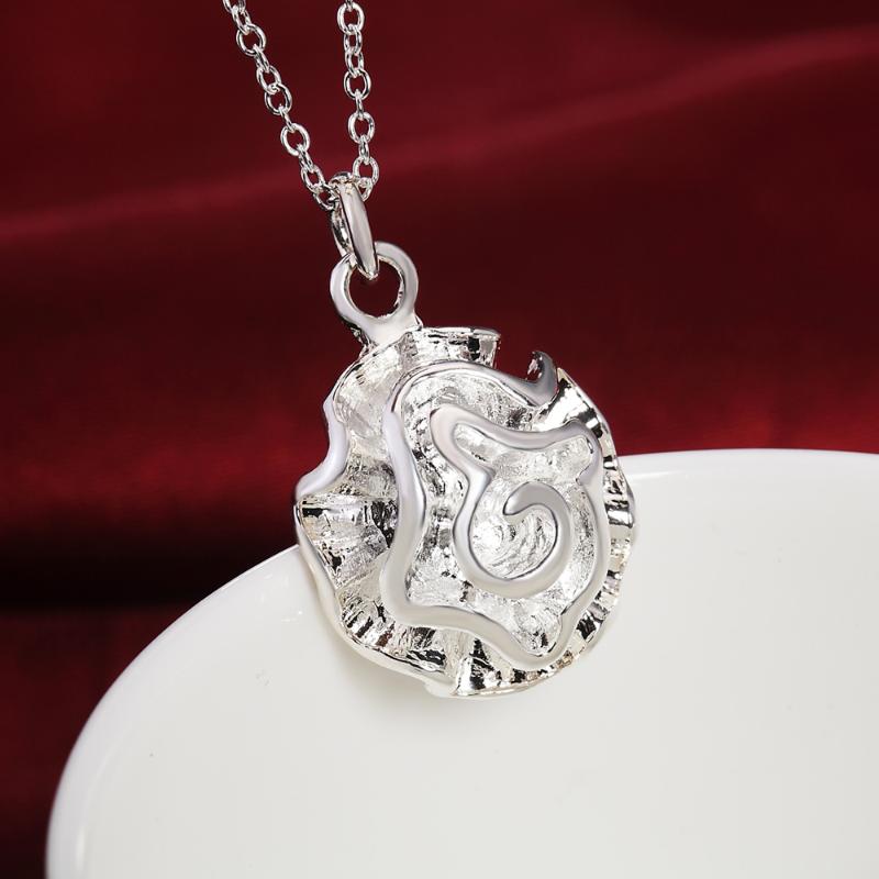 

Chokers 925 Stamped Silver Necklace 18 Inches Rose Flowers Pendant For Women High Quality Fashion Jewelry Christmas Gifts