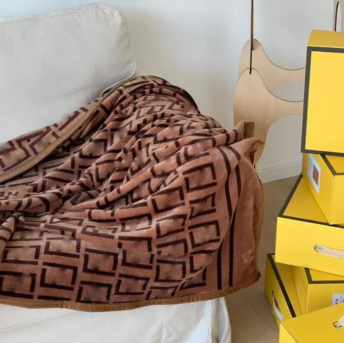 

Designer Home Throw Tide Letter Blankets Flannel Soft Multifunction Portable Blanket Outdoor Travel Car Sofa Chair Blankets With Gift Box