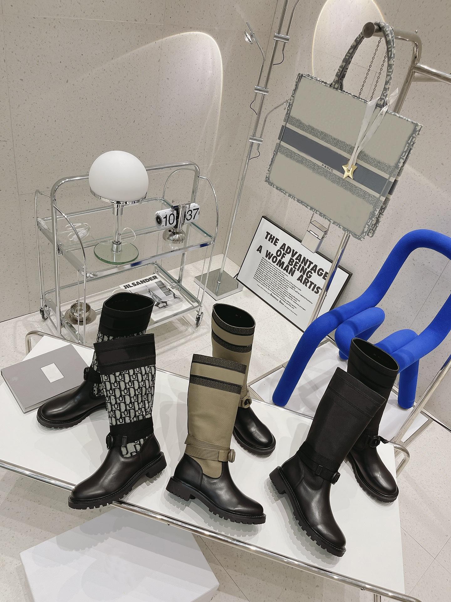 

Major Ankle Boot Luxury Designer Elegant Assertive Shoes with Adjustable Band Black Calfskin Leather Fashion Classic Top Quality, Color 1