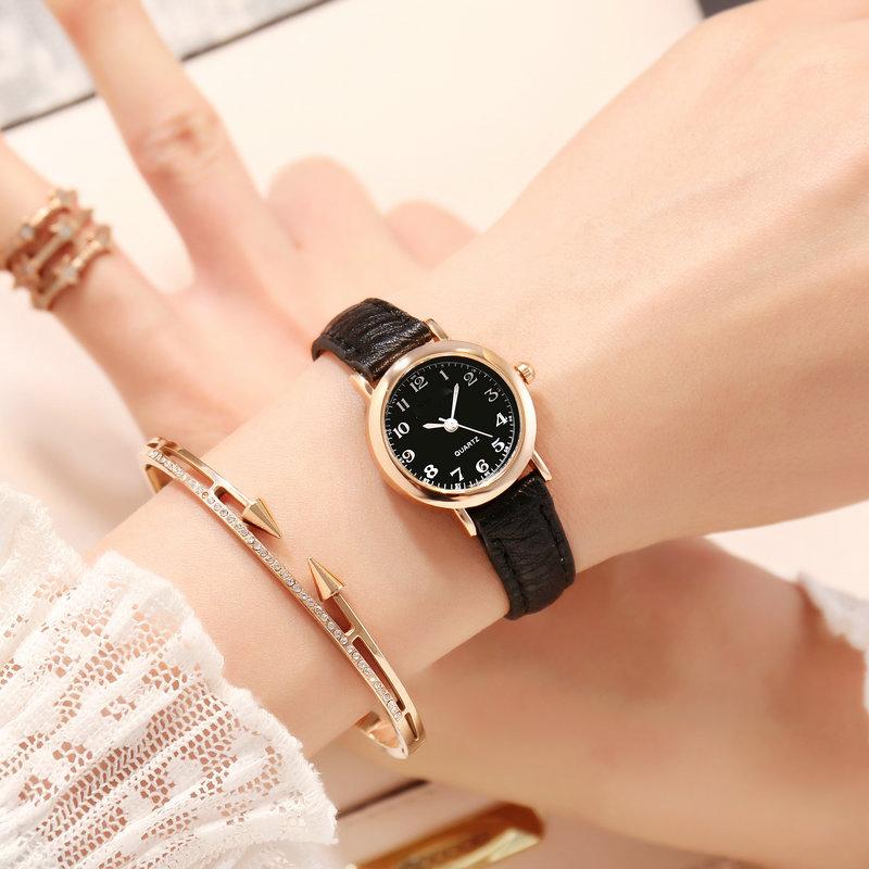 

Wristwatches Women Quartz Watches Simple Fashion Minimalist Retro Watch PU Leather Strap Round Dial Wrist For Casual Daily Office LadyWristw, Coffee with bai pan
