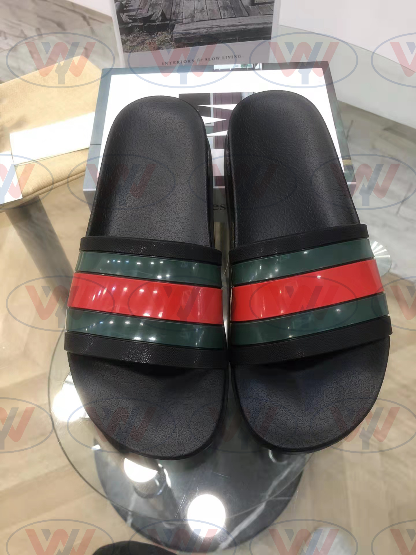 

2022 Web rubber slide sandal Slippers Men women's shoes Couples slipper Beach shoes Scuffs versatile design shoes Upper with heat-sealed with box Size 35-45, White