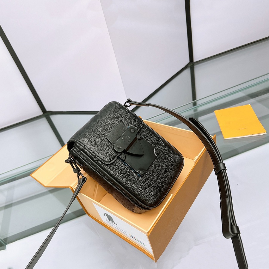 

Fashion Top quality woman luxury designers crossbody Mobile phone bag bags wallet backpack handbags purses card holder bag by dqshoe01 S152 007, #box