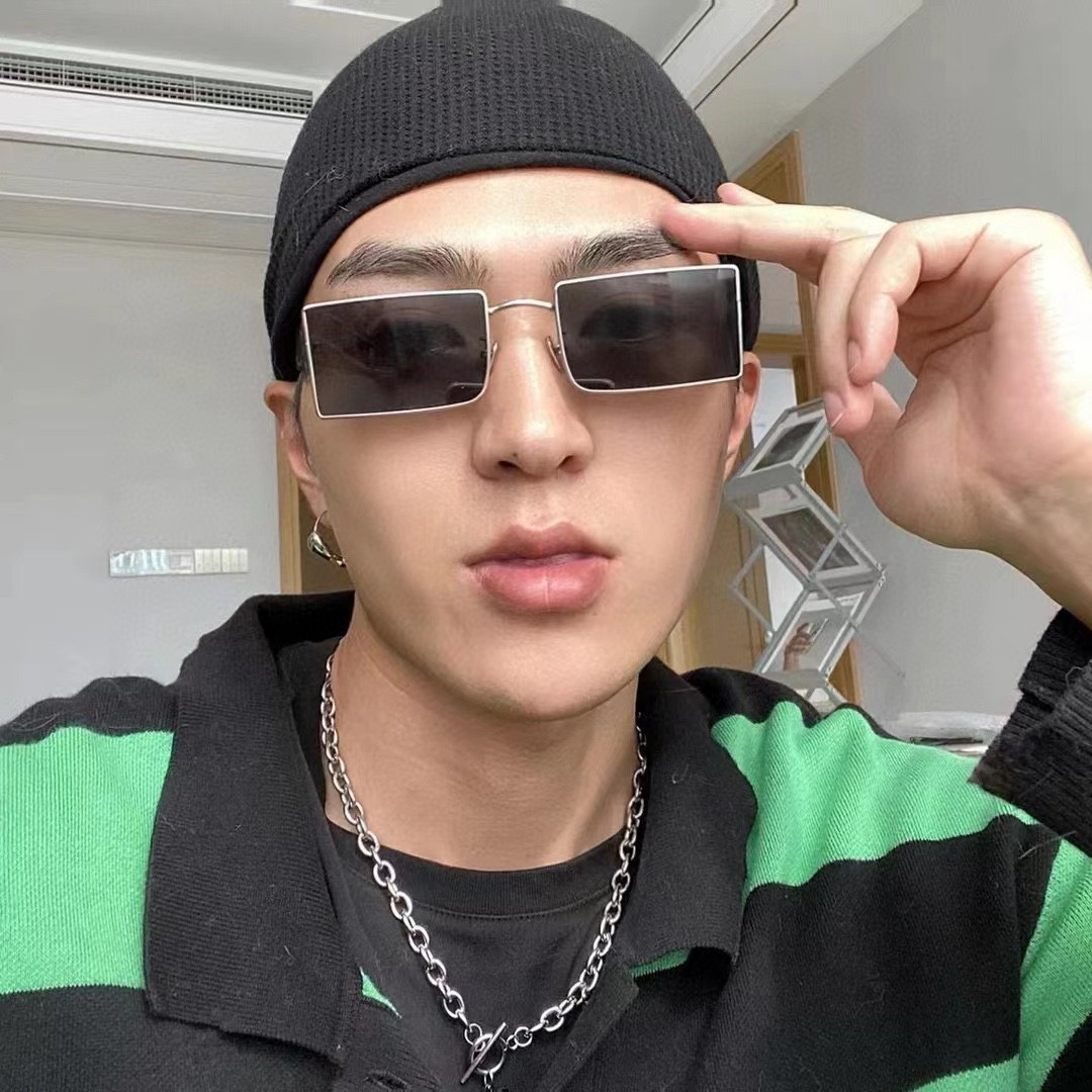 

Designer Sunglasses Fashion Men's Same a Better Feeling Metal Ncarrow Square Sunglass in Mirror Box Sunglass Women's