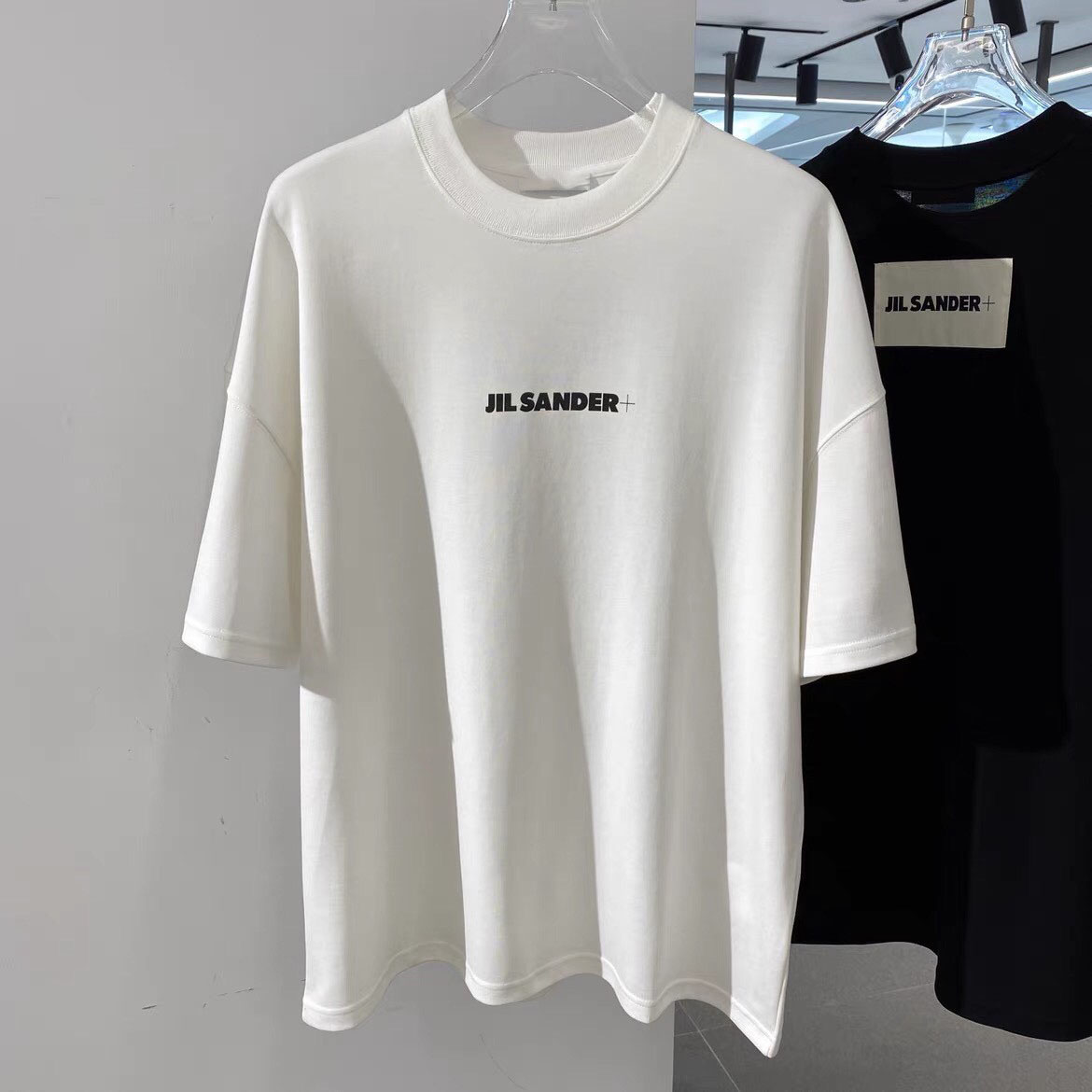 

2022ss spring and summer new high grade cotton printing short sleeve round neck panel T-Shirt Size: -l-xl-xxl-xxxl Color: black white 7Gctt7ghgh