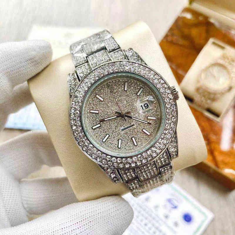 

7A+TM Watch New hot sales fashion quartz battery complete calendar wacthes 36m diamond mens watches Wristwatches