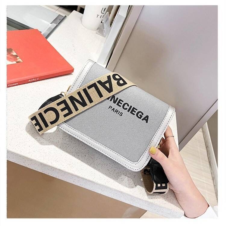 

Summer Women Purse and Handbags 2022 New Fashion Casual Small Square Bags High Quality Unique Designer Shoulder Messenger Bags, Black