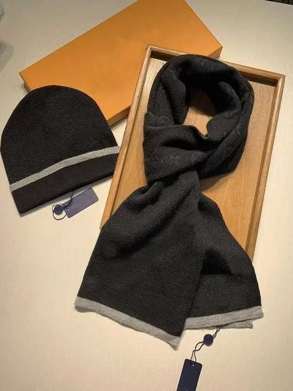 

High Quality Men Women Designers Hat Scarf Sets Classic Lattice Keep Warm in Winter Two-piece Wool Hats & Scarves Set BrandS Fashion Accessories 89