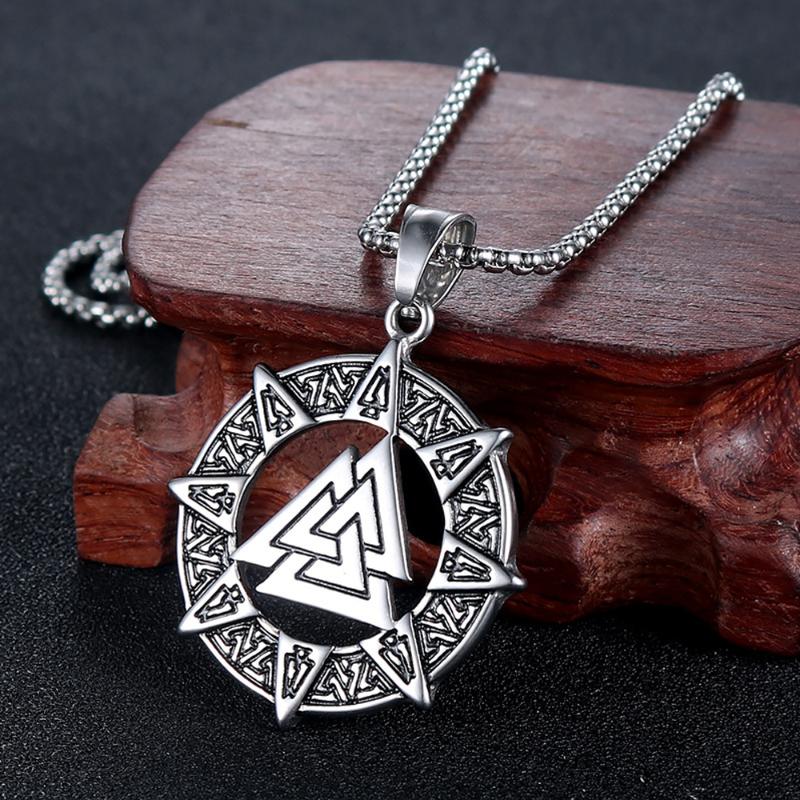 

Pendant Necklaces Vintage Viking Valknut Necklace Mens Chain Punk Nordic Stainless Steel Odin Rune Biker Jewelry Gift WholesalePendant