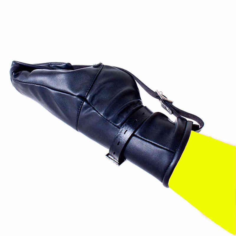 NXY Adult Toys Camatech BDSM Pied Hoof Hoof Harness Chandoue chaussettes en cuir Bouesttes Bondage Pied avec des sangles zippé