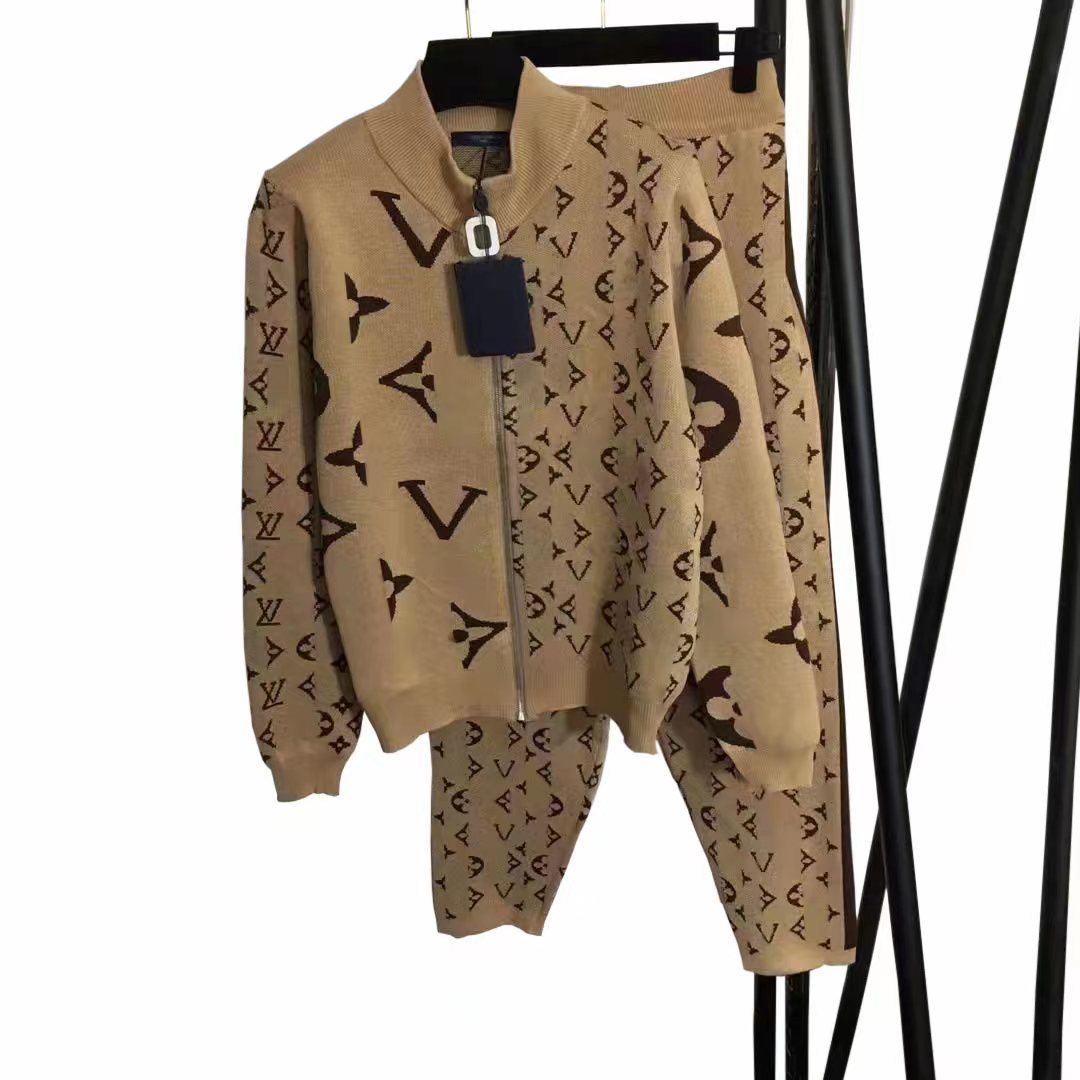 

Two Piece Dress Luxury Womens Tracksuits outfit Women Crop Top With Pants Set Outfits Casual Sweatsuits Designer autumn winter Fashion Streetwear 2 Pieces